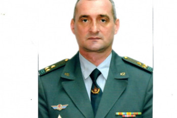 Фотография к новости: Полковник КНБ спас солдата от разрыва осколочной гранаты