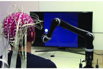 Фотография к новости: Создана первая в мире управляемая силой мысли роботизированная рука