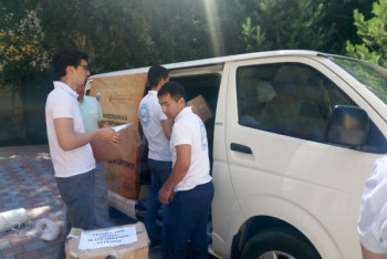 Фотография к новости: Очередная партия гуманитарной помощи отправляется из Алматы в Арысь