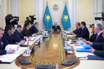 Фотография к новости: Назарбаев провел заседание Совета безопасности 