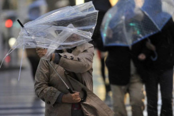 Фотография к новости: "Казгидромет" объявил штормовое предупреждение в шести регионах РК