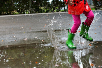 Фотография к новости: Штормовое предупреждение объявлено в двух регионах Казахстана 2 июля 