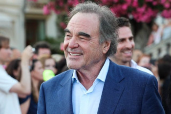 Фотография к новости: Оливер Стоун может снять комедию о Дональде Трампе