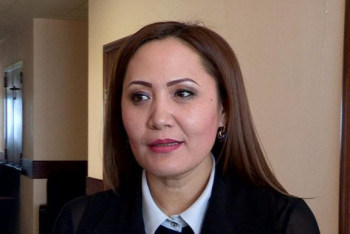 Фотография к новости: Журналист Айгуль Капбарова принесла присягу в депутаты Сената 