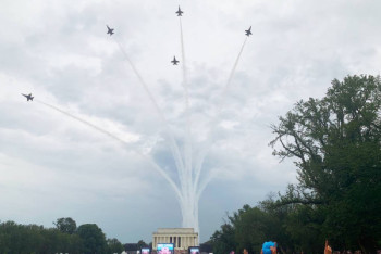 Фотография к новости: В Вашингтоне состоялся военный парад