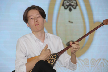 Фотография к новости:  Лучшего домбриста выбрали в Кызылординской области