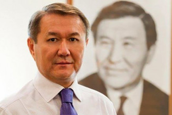 Фотография к новости: Ермек Аманшаев получил новое назначение