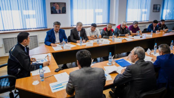 Фотография к новости:  Кульгинов раскритиковал работу столичных энергетиков  