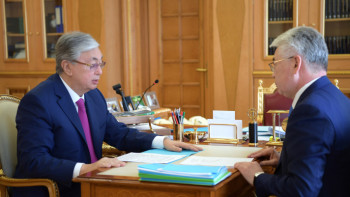 Фотография к новости: Токаев принял министра иностранных дел Атамкулова