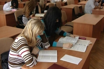 Фотография к новости: С 2020 года вузы Узбекистана начнут переводить на самофинансирование