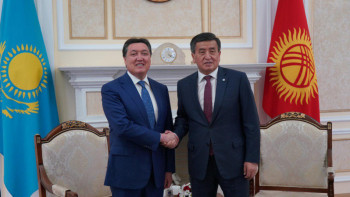 Фотография к новости: Аскар Мамин встретился с Президентом Кыргызстана