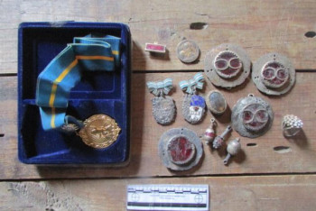 Фотография к новости: Жителя Акмолинской области подозревают в краже наград времён ВОВ