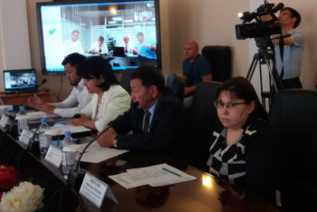 Фотография к новости: Аким Актюбинской области поставил условия иностранным инвесторам