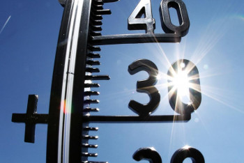 Фотография к новости: В шести регионах РК из-за сильного ветра и жары объявлено штормовое предупреждение