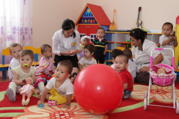 Фотография к новости: Охват детей дошкольным образованием в ЗКО составляет 100%