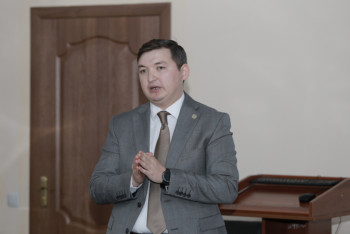 Фотография к новости: "Это все фейки": Дидар Смагулов о некорректных вопросах на ЕНТ