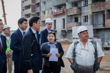 Фотография к новости: Не снижать темпы строительства проблемных объектов поручил аким столицы 