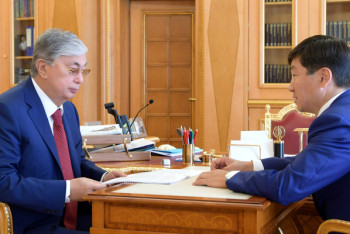 Фотография к новости: Токаев призвал членов Nur Otan быть ближе к народу 