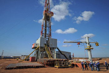 Фотография к новости: Самую глубокую нефтяную скважину на суше в Азии пробурила китайская компания