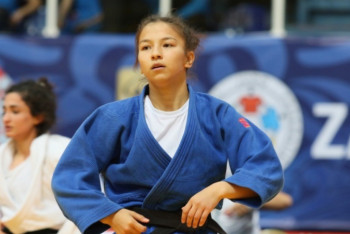 Фотография к новости: Казахстан завоевал семь медалей в первый день молодежного ЧА по дзюдо