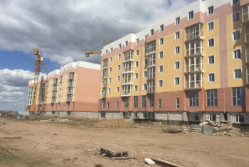 Фотография к новости: Выдавали паркинг за жилые помещения: столичный ЖК достроят по программе "Нұрлы жер"