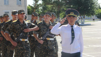 Фотография к новости: В Павлодаре более 130 молодых солдат Национальной гвардии присягнули на верность Родине