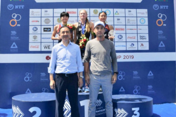 Фотография к новости:  Сагинтаев поздравил победителей Кубка Азии по триатлону 