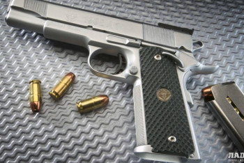 Фотография к новости: Мужчина открыл стрельбу в кафе в Актау, есть раненые