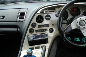 Фотография к новости: Сколько в Казахстане автомобилей с правым рулем