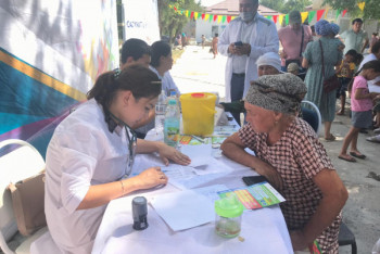 Фотография к новости: Высококвалифицированные врачи помогли сотням жителей Арыси