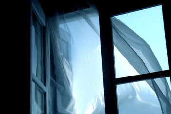 Фотография к новости: Мужчина выпал из окна многоэтажки после ссоры в Нур-Султане