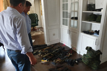 Фотография к новости: Видео переговоров властей с экс-президентом Кыргызстана Атамбаевым появилось в сети