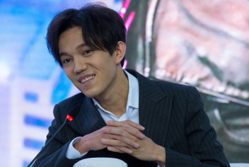 Фотография к новости: Димаш Кудайберген рассказал подписчикам о концерте в Санкт-Петербурге