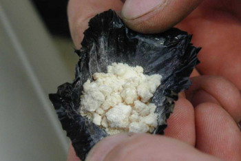 Фотография к новости: В Акмолинской области задержали двоих женщин, сбывавших героин 