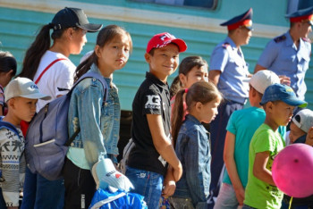 Фотография к новости: Отдыхающие дети из Арыси побывали на раскопках древних городищ Приаралья