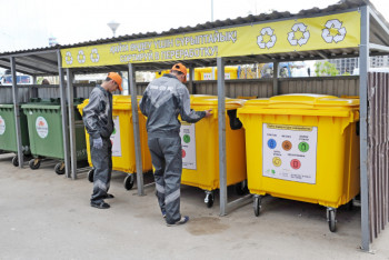 Фотография к новости: Жёлтые, зелёные, темно-синие контейнеры в Нур-Султане: Как правильно сортировать мусор  