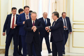 Фотография к новости: Опубликовано архивное фото Назарбаева и Мирзиеева