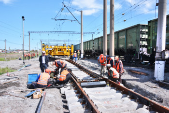 Фотография к новости: КТЖ шлифует рельсы