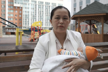 Фотография к новости: Офицер полиции спас из горящей квартиры новорожденного в Нур-Султане