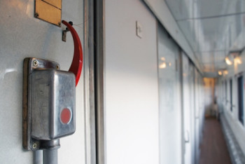 Фотография к новости: Опаздывающий мужчина остановил поезд Атырау-Алматы