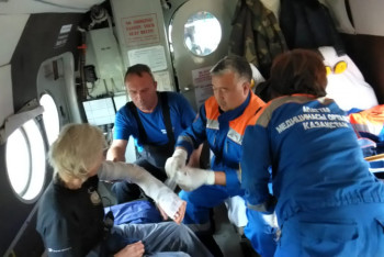 Фотография к новости: Российской альпинистке оказали помощь спасатели ВКО