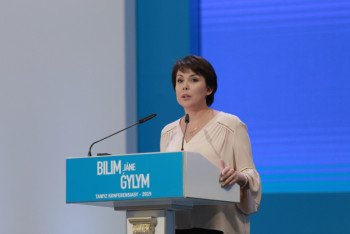 Фотография к новости: Ужесточить ответственность за сокрытие насилия над детьми предложила Аружан Саин