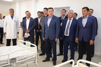 Фотография к новости: Мамин проинспектировал восстановительные работы в Арыси 