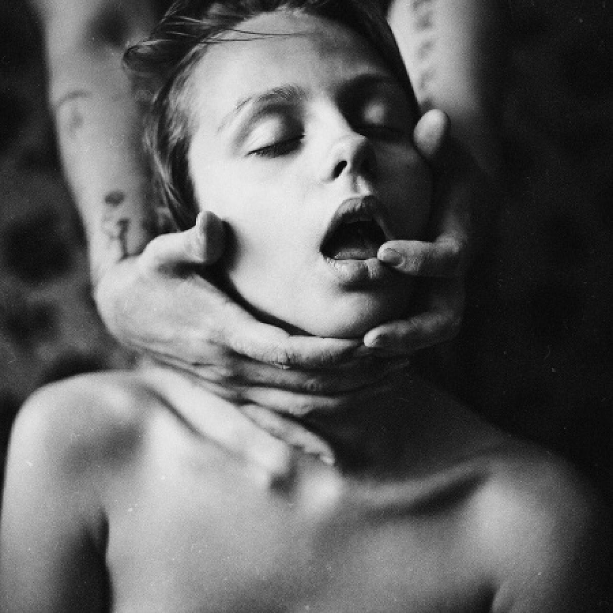  Instagram/mikebatenev