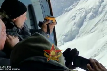 Фотография к новости: Вылет военного вертолета для спасения альпинистов отложен на сутки