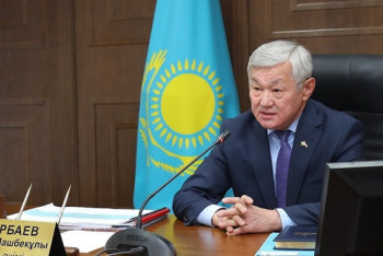 Фотография к новости: Сапарбаев освобожден от должности министра труда и соцзащиты