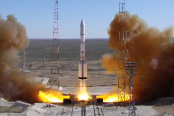 Фотография к новости: Ракета-носитель "Союз" с роботом Федором стартовала с Байконура