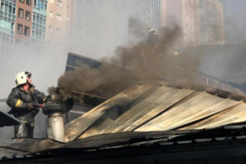 Фотография к новости: Пожар в кафе "Пазанда" возле ЖК "Манхэттен" ликвидирован — Алматы