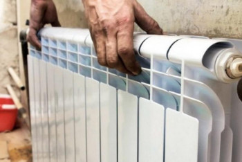 Фотография к новости: Зима близко: В Прииртышье начали воровать теплые вещи и батареи