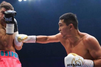 Фотография к новости: Нурсултанов победил российского боксера в андеркарте Ковалева